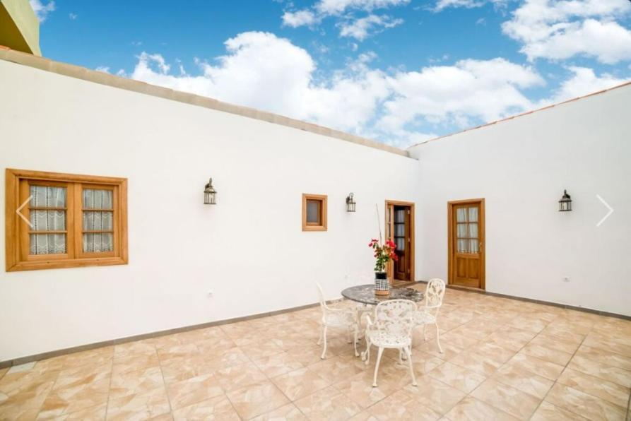فيلا La Casa Del Bisa Genovés المظهر الخارجي الصورة